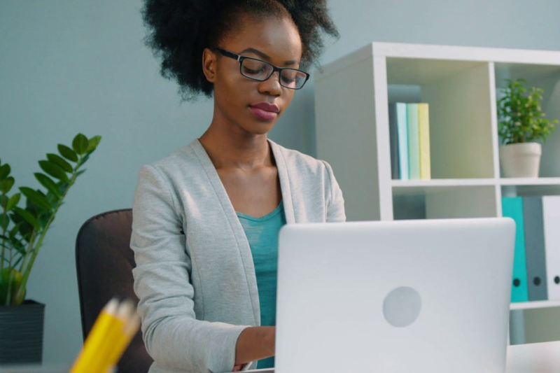 Create Clear Marketing Messages With 5 Explainer Video Maker Platforms